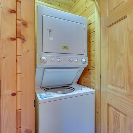 Smoky Mountain Vacation Rental Cabin With Hot Tub! Гетлинбург Екстериор снимка
