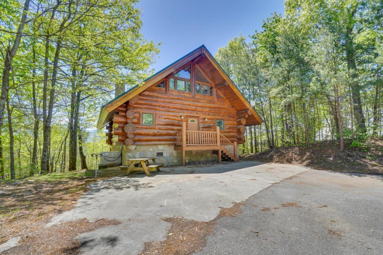 Smoky Mountain Vacation Rental Cabin With Hot Tub! Гетлинбург Екстериор снимка